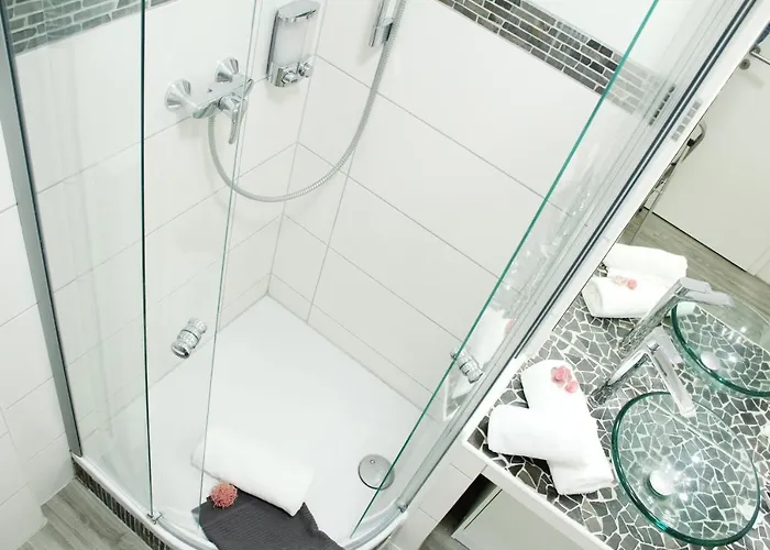 Superior Mit Wifi L 400m Bis Uni L Messe L Iga 27 L Zoo Dui *